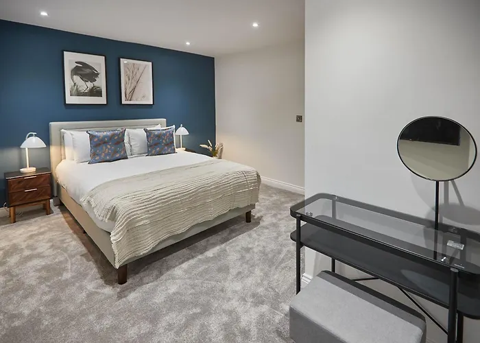 Host & Stay - Iburn House
