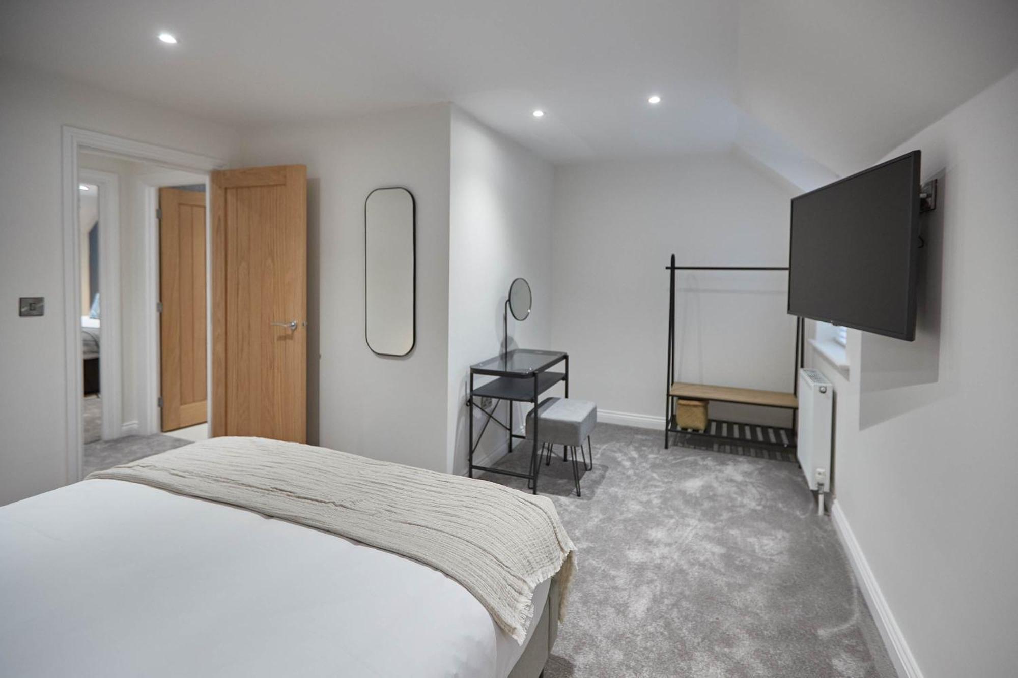 Host & - Iburn House Holiday home *